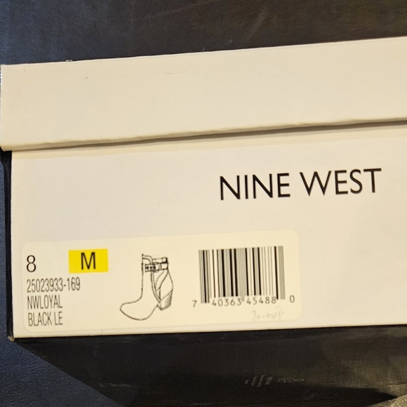 Nine West Loyal boot size 8 - Picture 2 of 5